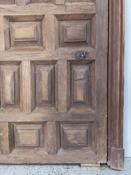 Spannish oak door with frame, 18th century Spannish oak door with frame, 18th century-4