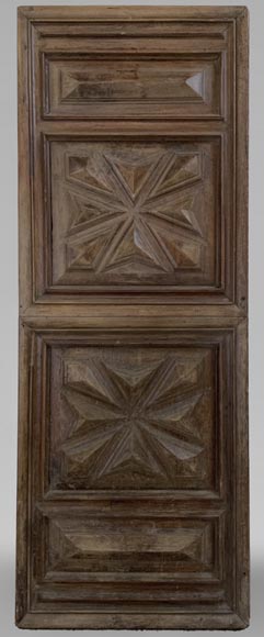Antique paneled room elemen with sculpted cross motif, 18th century Antique paneled room elemen with sculpted cross motif, 18th century-0