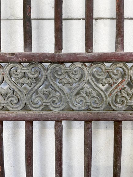 19th century butcher's facade in cast iron and iron 19th century butcher's facade in cast iron and iron-11