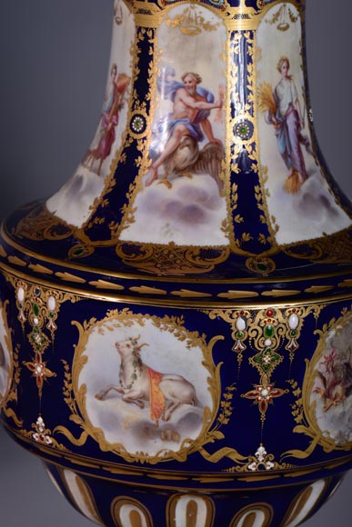 Pair of Girandoles in bronze and Sèvres porcelain Pair of Girandoles in bronze and Sèvres porcelain-8