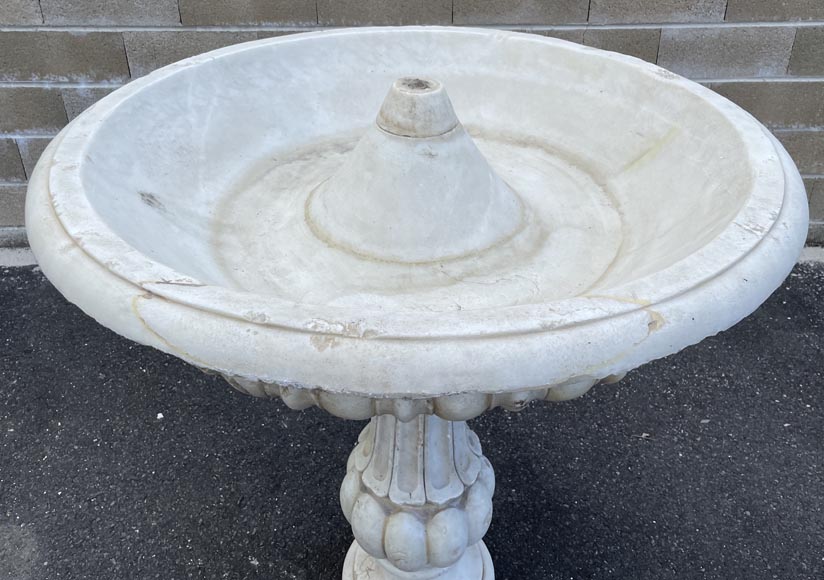 Central fountain in Carrara marble, godroon decors Central fountain in Carrara marble, godroon decors-2