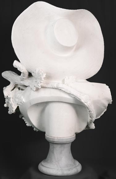 F. SAUL, Jeune fille au chapeau dans les vignes, carved bust in Carrara marble F. SAUL, Jeune fille au chapeau dans les vignes, carved bust in Carrara marble-10