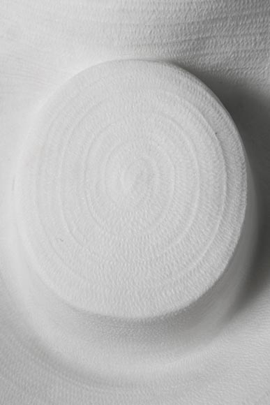 F. SAUL, Jeune fille au chapeau dans les vignes, carved bust in Carrara marble F. SAUL, Jeune fille au chapeau dans les vignes, carved bust in Carrara marble-11