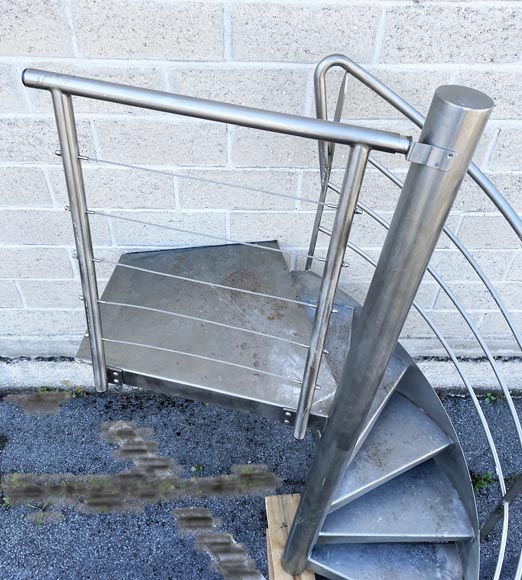 Modern metal spiral staircase Modern metal spiral staircase-7