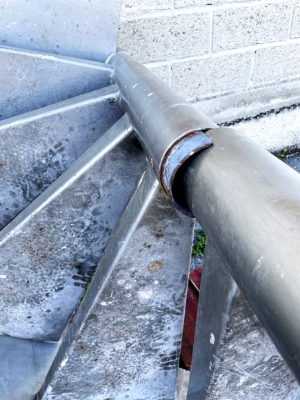 Modern metal spiral staircase Modern metal spiral staircase-10