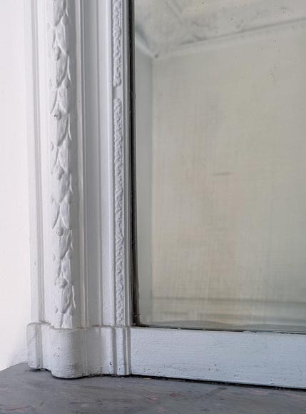 Louis XVI style Trumeau with laurel wreath Louis XVI style Trumeau with laurel wreath-6