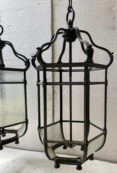 Two large Napoleon III style bronze lanterns Two large Napoleon III style bronze lanterns-2