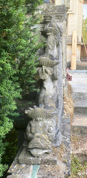 Carved Marble Fountain Curb with Aquatic Bestiary, 19th Century Carved Marble Fountain Curb with Aquatic Bestiary, 19th Century-3