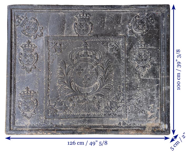 Antique cast iron fireback with the French coat of arms of the 18th century Antique cast iron fireback with the French coat of arms of the 18th century-7