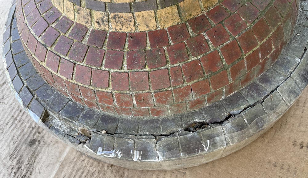 Four mosaic garden vases Four mosaic garden vases-11