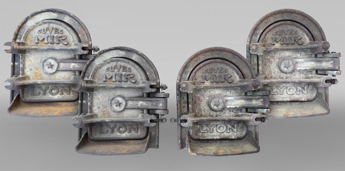 MIR in Lyon, set of four cast-iron tank doors MIR in Lyon, set of four cast-iron tank doors-0