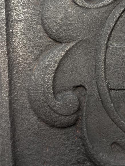17th century fireback with the coat of arms of Jérôme de La Chasseigne 17th century fireback with the coat of arms of Jérôme de La Chasseigne-4