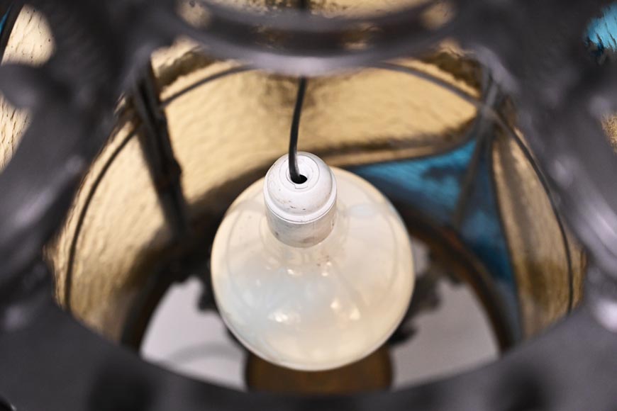 Pair of neo-Gothic lanterns with fleur-de-lis and dolphins, circa 1895 Pair of neo-Gothic lanterns with fleur-de-lis and dolphins, circa 1895-12