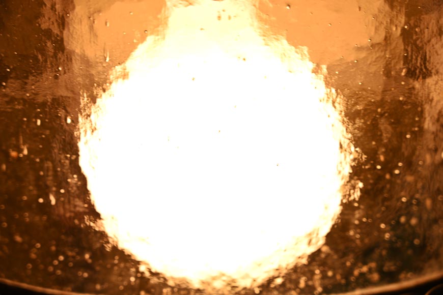 Pair of neo-Gothic lanterns with fleur-de-lis and dolphins, circa 1895 Pair of neo-Gothic lanterns with fleur-de-lis and dolphins, circa 1895-15