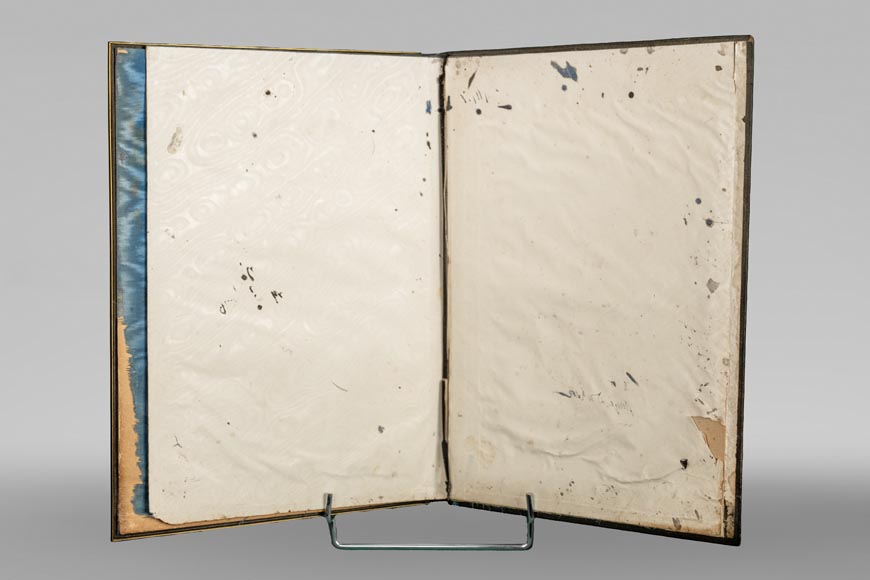 A briefcase with precious porcelain decoration by Julien-Nicolas RIVART A briefcase with precious porcelain decoration by Julien-Nicolas RIVART-7