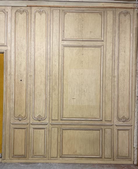 Louis XV style wood paneling in lacquered wood Louis XV style wood paneling in lacquered wood-1