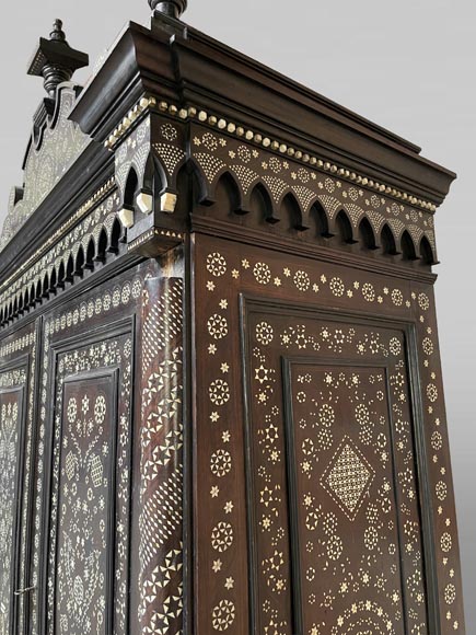 Rosewood cabinet with bone and light-wood marquetry Rosewood cabinet with bone and light-wood marquetry-3