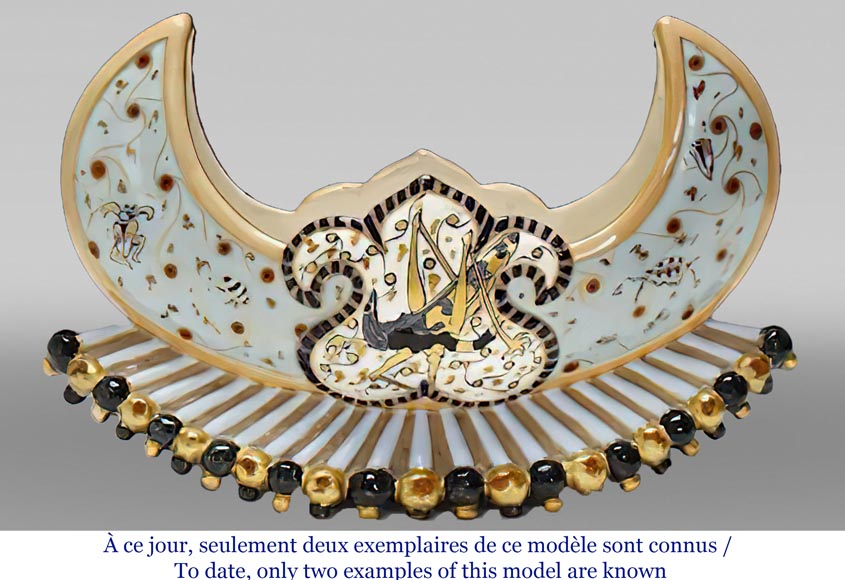 A precious Egyptian ship, a rare earthenware piece by Emile GALLÉ A precious Egyptian ship, a rare earthenware piece by Emile GALLÉ-1