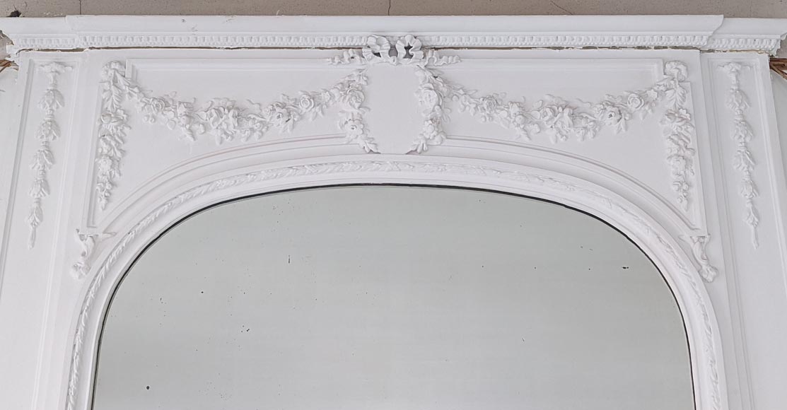 Louis XVI style rounded trumeau adorned with a garland of flowers Louis XVI style rounded trumeau adorned with a garland of flowers-1