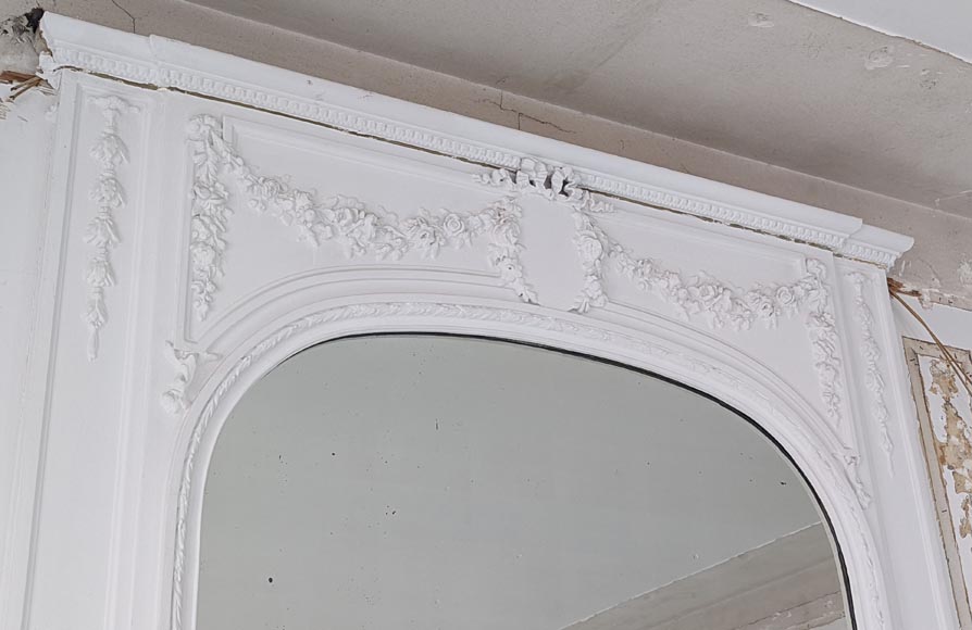 Louis XVI style rounded trumeau adorned with a garland of flowers Louis XVI style rounded trumeau adorned with a garland of flowers-2