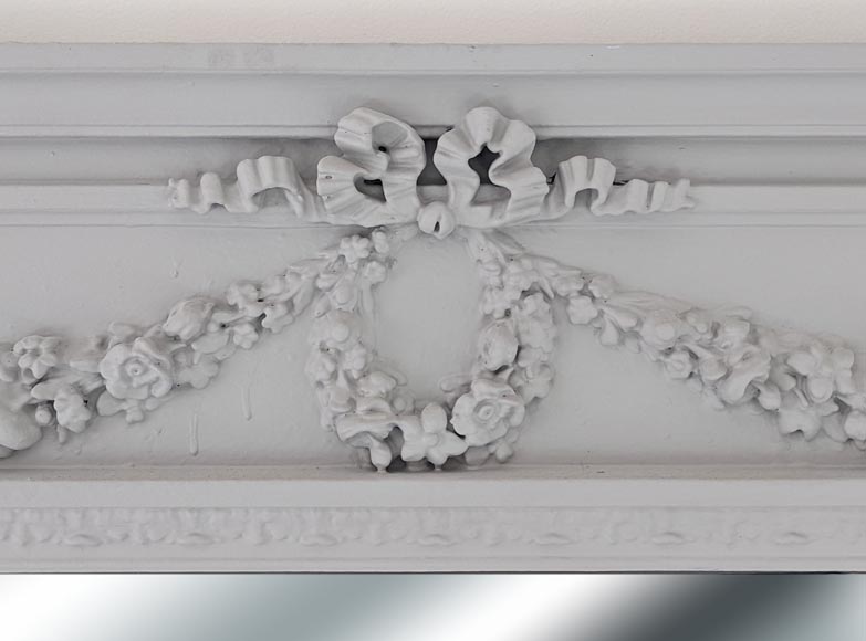 Trumeau with flower garland decoration in the Louis XVI style Trumeau with flower garland decoration in the Louis XVI style-1