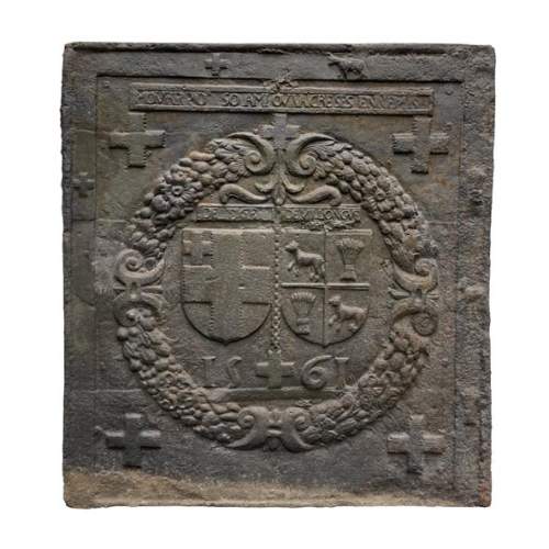 Fireback from 1561 with the alliance arms of Jacques de Tige and Blanche de Villelongue.
