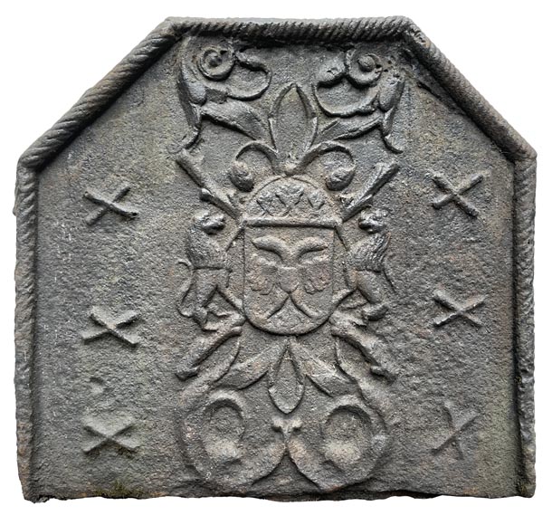 Fireback from the 16th century with the arms of Charles V Fireback from the 16th century with the arms of Charles V-0