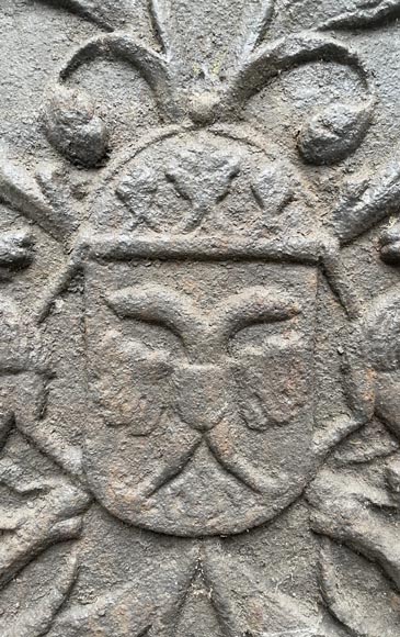 Fireback from the 16th century with the arms of Charles V Fireback from the 16th century with the arms of Charles V-2