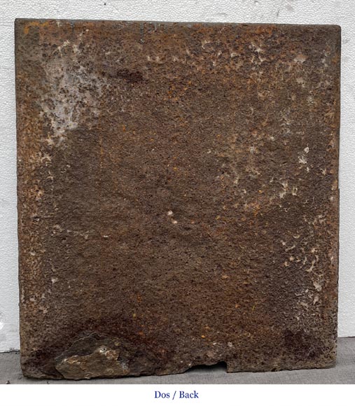 18th century fireback decorated with a basket of flowers 18th century fireback decorated with a basket of flowers-5