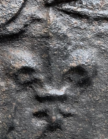 18th century fireback with three crowned lilies, symbols of the arms of France 18th century fireback with three crowned lilies, symbols of the arms of France-3