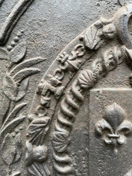 Fireback from the 17th century with the arms of France and Navarre Fireback from the 17th century with the arms of France and Navarre-3