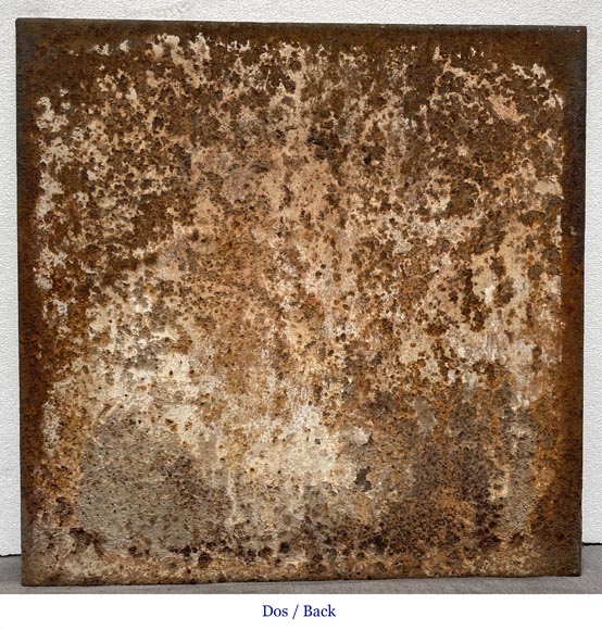 Fireback of the 18th century with crowned arms. Fireback of the 18th century with crowned arms.-9