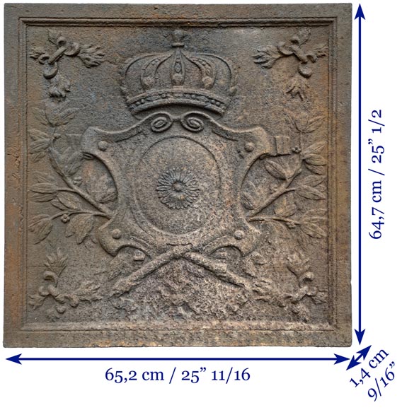 Fireback of the 18th century with crowned arms. Fireback of the 18th century with crowned arms.-10