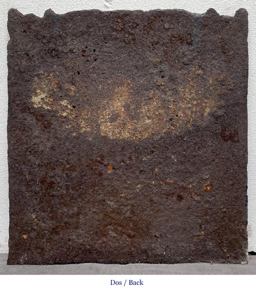 18th century fireback representing the symbols of the French monarchy 18th century fireback representing the symbols of the French monarchy-4