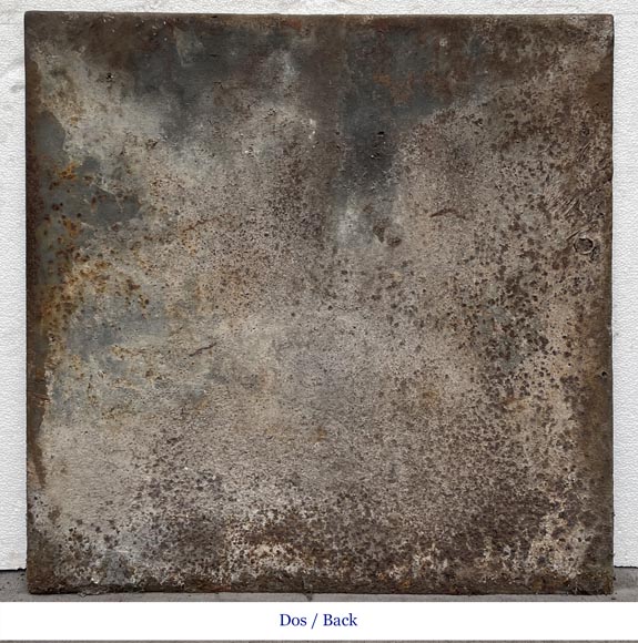 Fireback from the 19th century representing a chase scene of a cat probably taken from a tale Fireback from the 19th century representing a chase scene of a cat probably taken from a tale-4