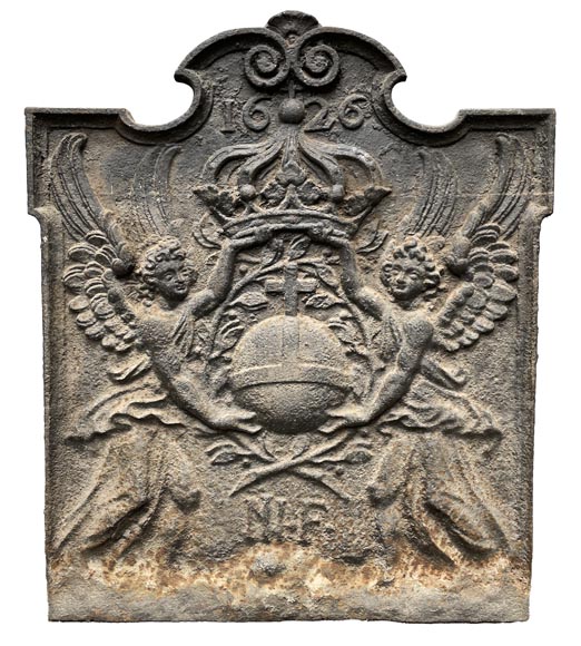 Fireback dated 1626 representing a cruciferous orb framed by two angels Fireback dated 1626 representing a cruciferous orb framed by two angels-0