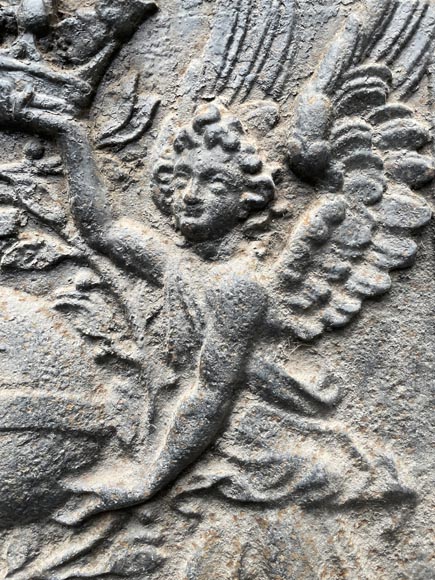 Fireback dated 1626 representing a cruciferous orb framed by two angels Fireback dated 1626 representing a cruciferous orb framed by two angels-5