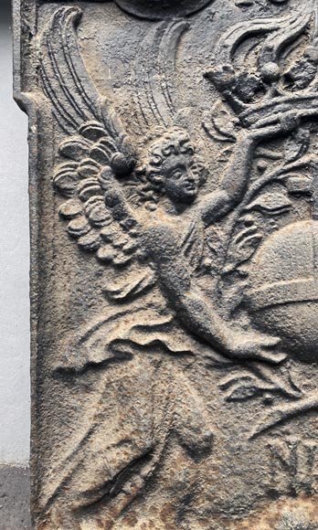 Fireback dated 1626 representing a cruciferous orb framed by two angels Fireback dated 1626 representing a cruciferous orb framed by two angels-6