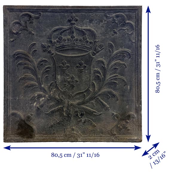 Square fireback with fleurs-de-lys and monarchical emblems Square fireback with fleurs-de-lys and monarchical emblems-5