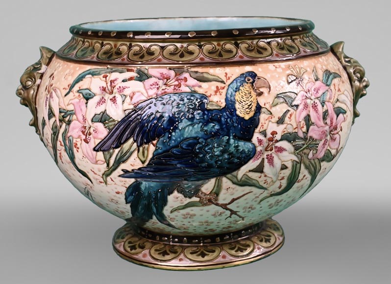 The Royal Macaw vase painted by Albert-Léon LEBARQUE and its original harness The Royal Macaw vase painted by Albert-Léon LEBARQUE and its original harness-1