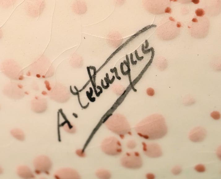 The Royal Macaw vase painted by Albert-Léon LEBARQUE and its original harness The Royal Macaw vase painted by Albert-Léon LEBARQUE and its original harness-17