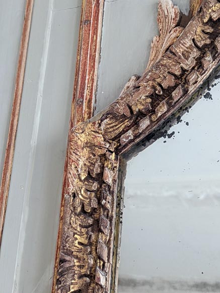 Transition period carved wood trumeau with a couple of birds Transition period carved wood trumeau with a couple of birds-4