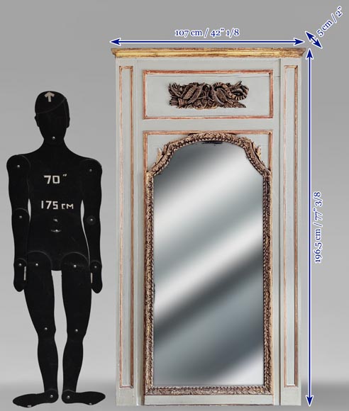 Transition period carved wood trumeau with a couple of birds Transition period carved wood trumeau with a couple of birds-8