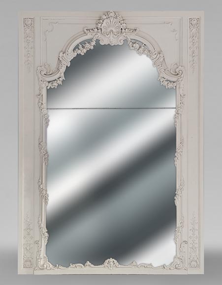 Louis XV period trumeau in painted carved wood decorated with garlands of flowers Louis XV period trumeau in painted carved wood decorated with garlands of flowers-0