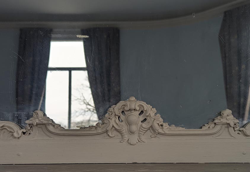 Louis XV period trumeau in painted carved wood decorated with garlands of flowers Louis XV period trumeau in painted carved wood decorated with garlands of flowers-8