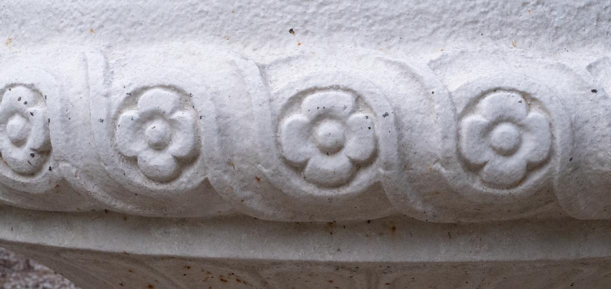 Louis XVI style vase decorated with rope and flowers Louis XVI style vase decorated with rope and flowers-3