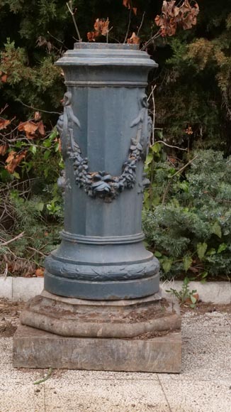 Cast iron base with woman's profile Cast iron base with woman's profile-2