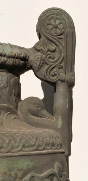 Greek style vase and its egyptian base, cast iron Greek style vase and its egyptian base, cast iron-4