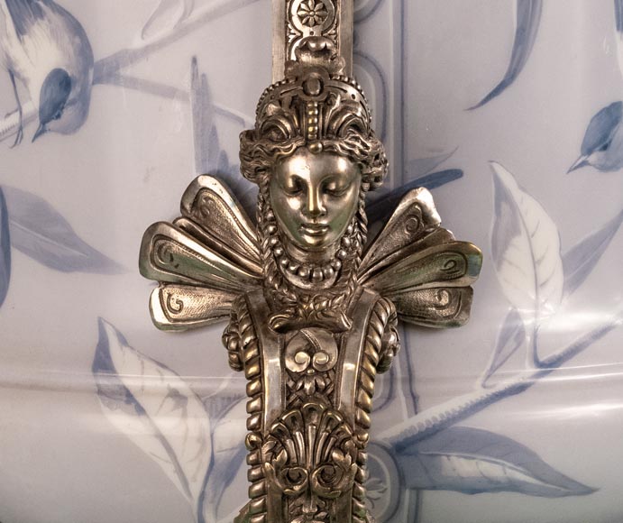 The Opaline vase, the magic of BACCARAT in the 19th century The Opaline vase, the magic of BACCARAT in the 19th century-5