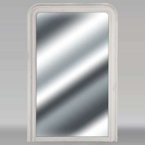 Louis XVI style trumeau with pearl frieze and rounded corners